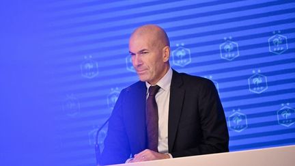 Première liste de Zinédine Zidane : le nouveau sélectionneur de l'équipe de France dévoile à 18 heures sa sélection pour affronter la Turquie, la Belgique et l'Italie