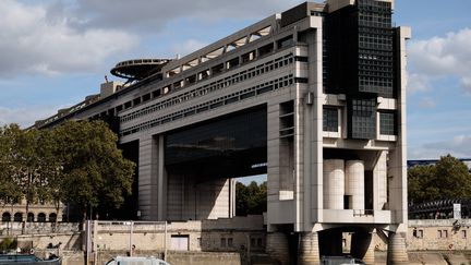 La dette publique de la France grimpera jusqu’au montant record de 121,7% du PIB en 2027
