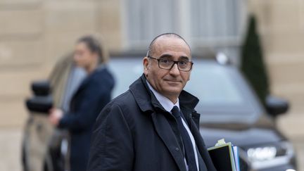 Laurent Nuñez appelle les préfets à la vigilance pour les rassemblements contre la loi sur la présomption d'usage des armes