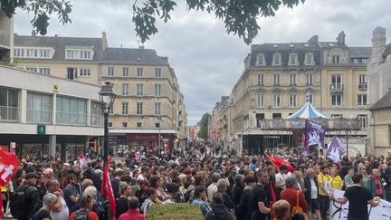 Des centaines de personnes manifestent à Caen contre la présomption de légitime défense pour les forces de l’ordre