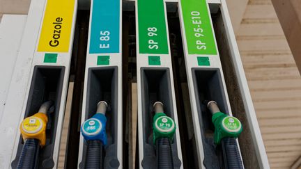 Le prix du gazole à près de 2,41 euros en moyenne dimanche établit un nouveau record en France