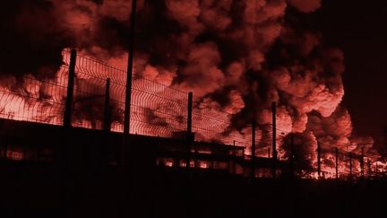 Meurthe-et-Moselle : un spectaculaire incendie dans une usine près de Nancy