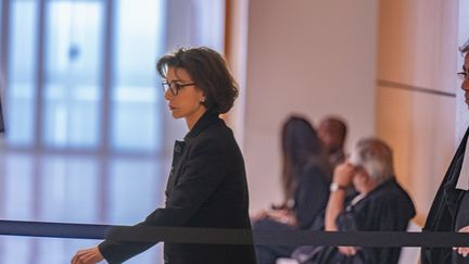 Procès de Rachida Dati : l'interrogatoire de l'ancienne ministre, jugée pour corruption et trafic d'influence, se poursuit