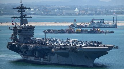 Après neuf mois en mer, Washington reconnaît huit tentatives de suicide à bord du porte-avions