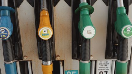 Flambée du prix des carburants : les camions qui livrent les stations-service pourront circuler le dimanche jusqu'au 12 octobre