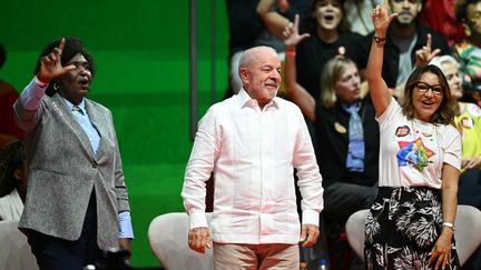 Au Brésil, Lula en lice pour un quatrième mandat face au fils Bolsonaro