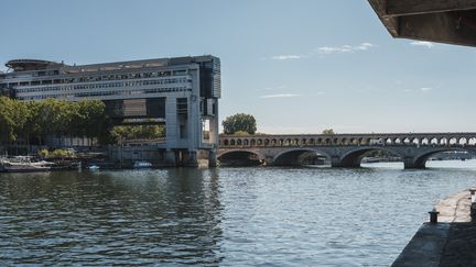 La dette publique de la France a atteint 3 595,5 milliards d'euros au deuxième trimestre, soit 119% du PIB, un record