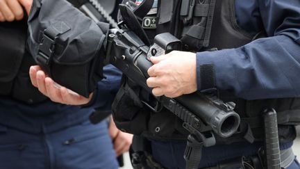Des soupçons de tir de LBD au visage d’un lycéen à Tours, l'IGPN saisie