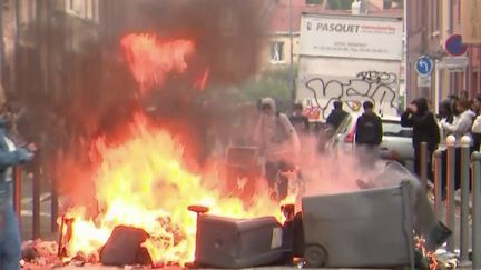 Lille, Bordeaux, Lyon... De nouvelles tensions devant les lycées bloqués