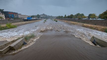 De fortes pluies se sont abattues sur le Gard et l'Hérault, les dégâts restent limités alors que la vigilance rouge
