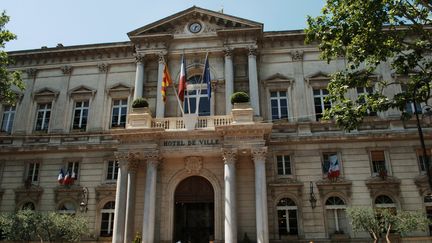 Le maire d'Avignon publie un nouvel arrêté contre les troubles à l'ordre public, la Fédération des acteurs de la solidarité menace de saisir à nouveau la justice