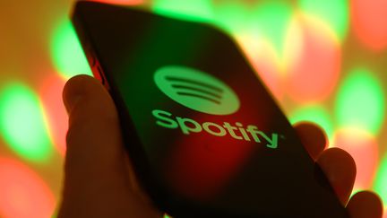 Spotify durcit le partage des comptes : faudra-t-il désormais vivre sous le même toit ?