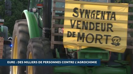 Des milliers de personnes manifestent contre l'agrochimie dans l'Eure
