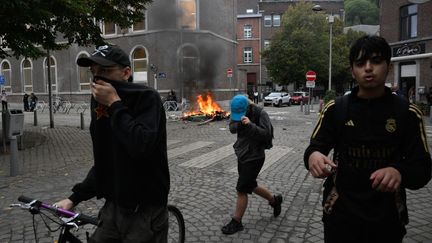 Des lycéens et étudiants manifestent aussi en Belgique francophone, pour soutenir les enseignants et dénoncer des frais en hausse