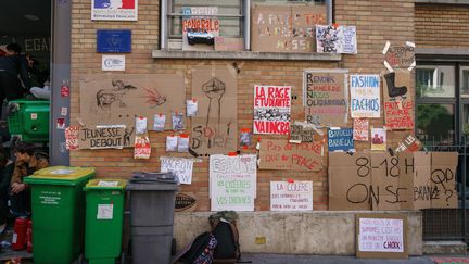 Le ministère de l'Education fait état de 589 établissements perturbés lundi dans le cadre du mouvement des lycéens