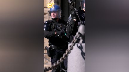 C’est quoi ces grenades interdites contre les lycéens ?