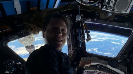 Après une mission de huit mois, Sophie Adenot est en route pour la Terre