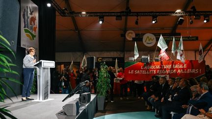 La ministre de l'Agriculture annonce des prêts à taux zéro pour soutenir les agriculteurs touchés par la sécheresse