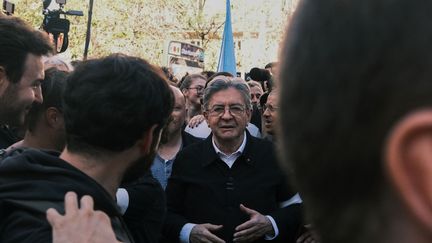 Présidentielle 2027 : Jean-Luc Mélenchon veut s'adresser au mouvement lycéen lors d'un meeting à Clermont-Ferrand sur le thème de la jeunesse