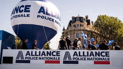 Le syndicat de police Alliance porte plainte contre l'Etat pour