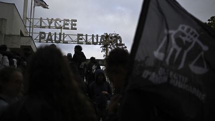 A Saint-Denis, des membres du personnel du lycée Paul-Eluard dénoncent une intervention