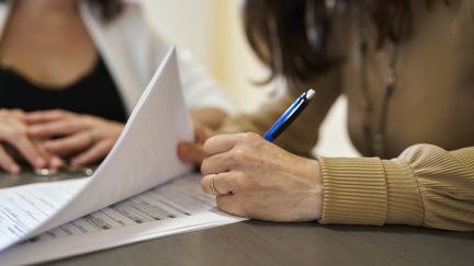 Le gouvernement, à la recherche de nouvelles recettes, veut augmenter la fiscalité sur la location des logements meublés