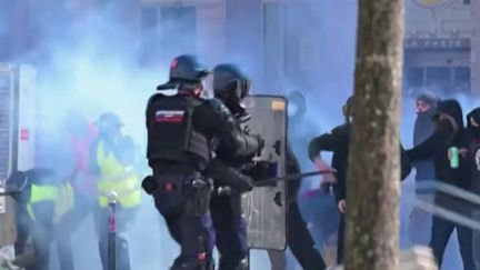 Manifestations du 17 octobre : quelles nouvelles méthodes d'action pour les forces de l'ordre après la