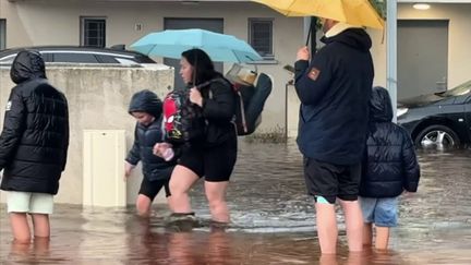 Des habitants obligés d'évacuer à cause des inondations dans les Bouches-du-Rhône