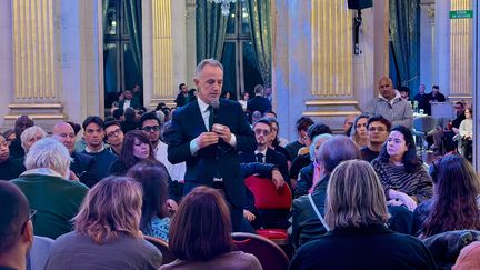 Le maire de Paris a invité jeudi soir les Parisiens à l'Hôtel de Ville pour