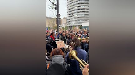 Mobilisation du 24 octobre : le cortège défile dans le calme à Paris