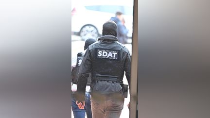 Attentat raciste dans les Yvelines : la garde à vue du suspect suspendue pour motif psychiatrique