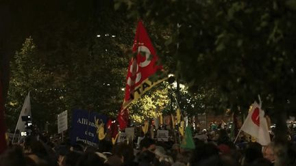 Après l'attentat de Trappes, des milliers de personnes mobilisées contre le racisme