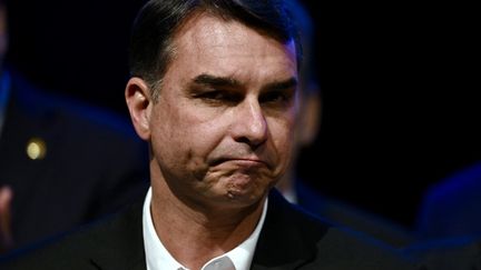 Flavio Bolsonaro soupçonné d'avoir fui le Brésil pour les Etats-Unis, le président Lula dénonce un exil