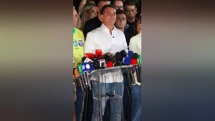 Brésil : battu à la présidentielle, Flavio Bolsonaro a pris la fuite