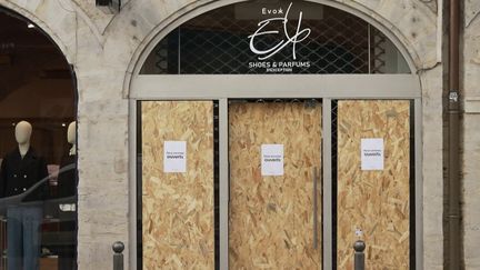 Commerces pillés : le gouvernement promet jusqu'à 10 000 euros d'aide