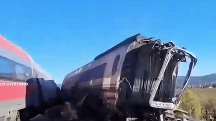 Collision meurtrière entre deux trains : l'Espagne sous le choc