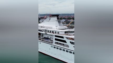 200 passagers d'une