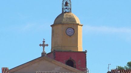 À Saint-Tropez, dernières visites et un appel aux dons avant le lancement de six mois de travaux pour restaurer le mythique clocher