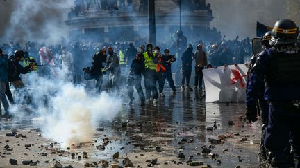 Lors de la mobilisation du 31 octobre, les autorités craignent la présence de 300 à 600 militants d'ultragauche à Paris