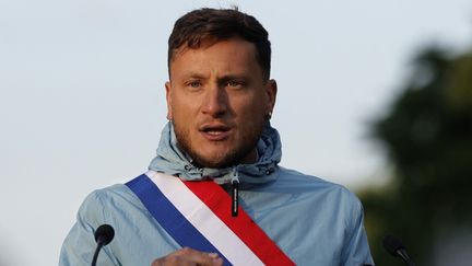 Meurtre de Quentin Deranque : le député insoumis Raphaël Arnault convoqué en audition libre plusieurs heures par la police antiterroriste mercredi