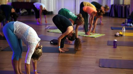 Pilates, gonflette et gourous déchus : pourquoi les studios de yoga ferment à la chaîne