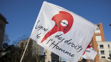Attentat raciste dans les Yvelines : la Ligue des droits de l'Homme réclame