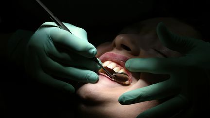 Un centre dentaire d'Orléans fermé temporairement par l'ARS pour